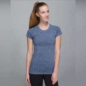 Lululemon Run: Swiftly Tech Short Sleeve Crew Heathered Deep Navy Size 8